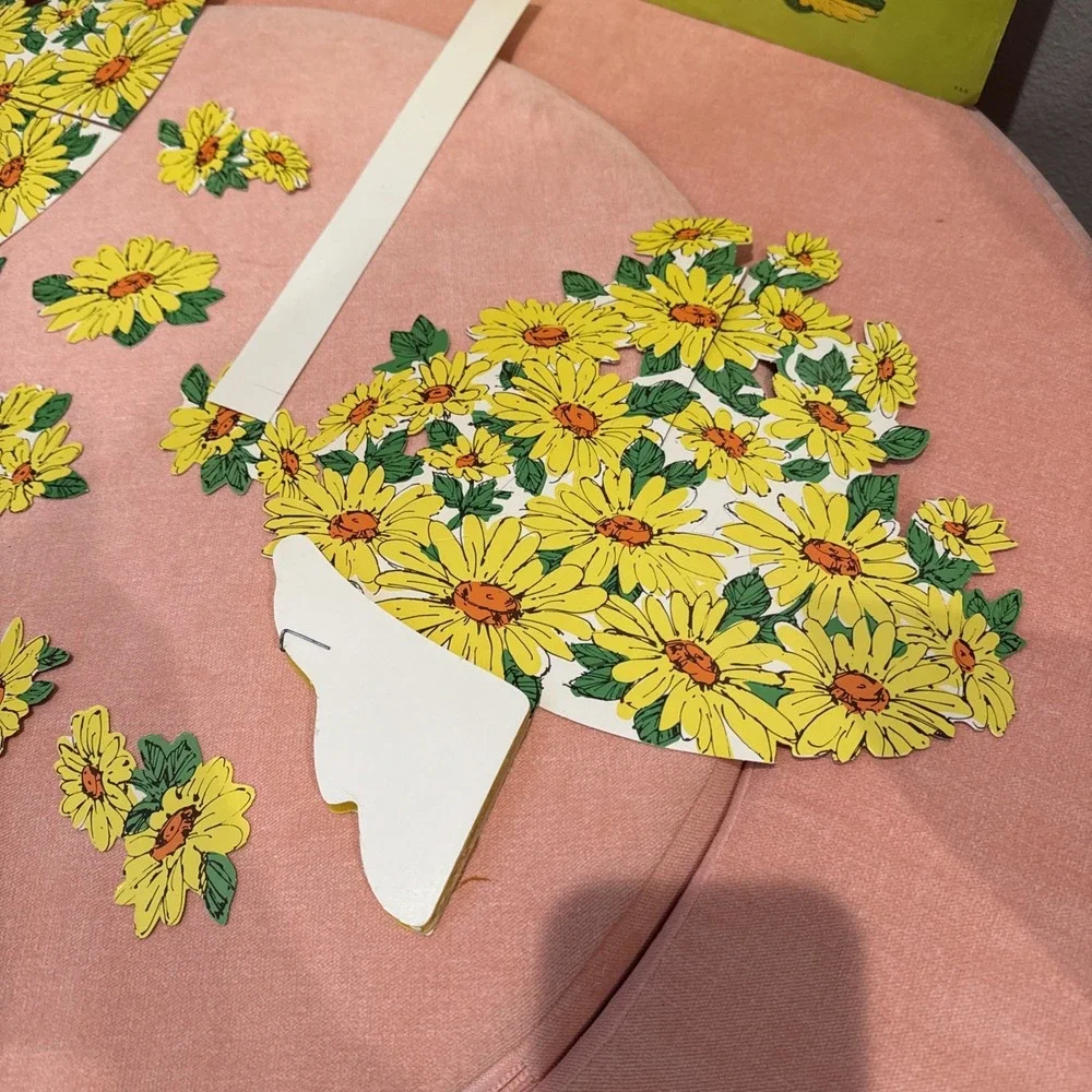 VINTAGE AMERICAN‎ GREETINGS HONEYCOMB 
